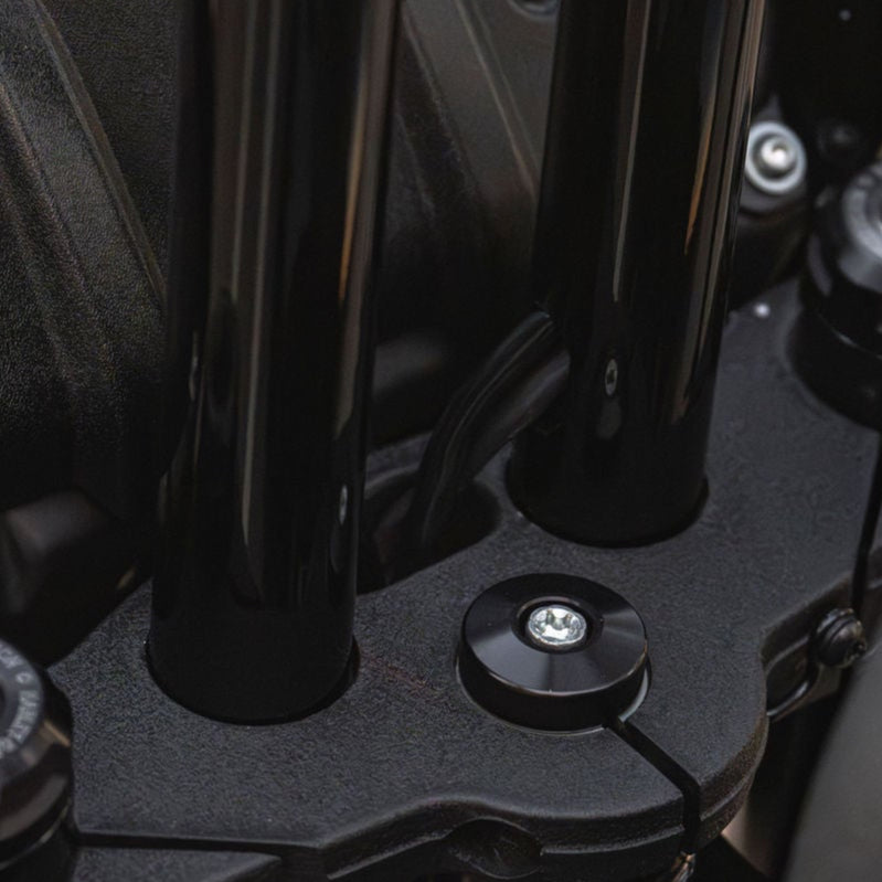 High Bend Moto Bar & Big Daddy 1.5 Pullback Riser Kit for 2024-2026 Road Glide (Gloss Black)