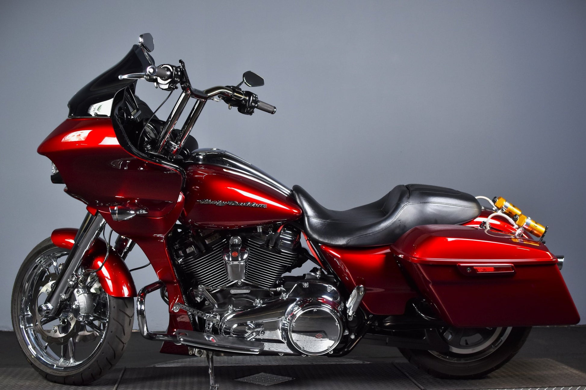 Harley Floorboards Street Glide 2019 Harley-Davidson Touring Bike
