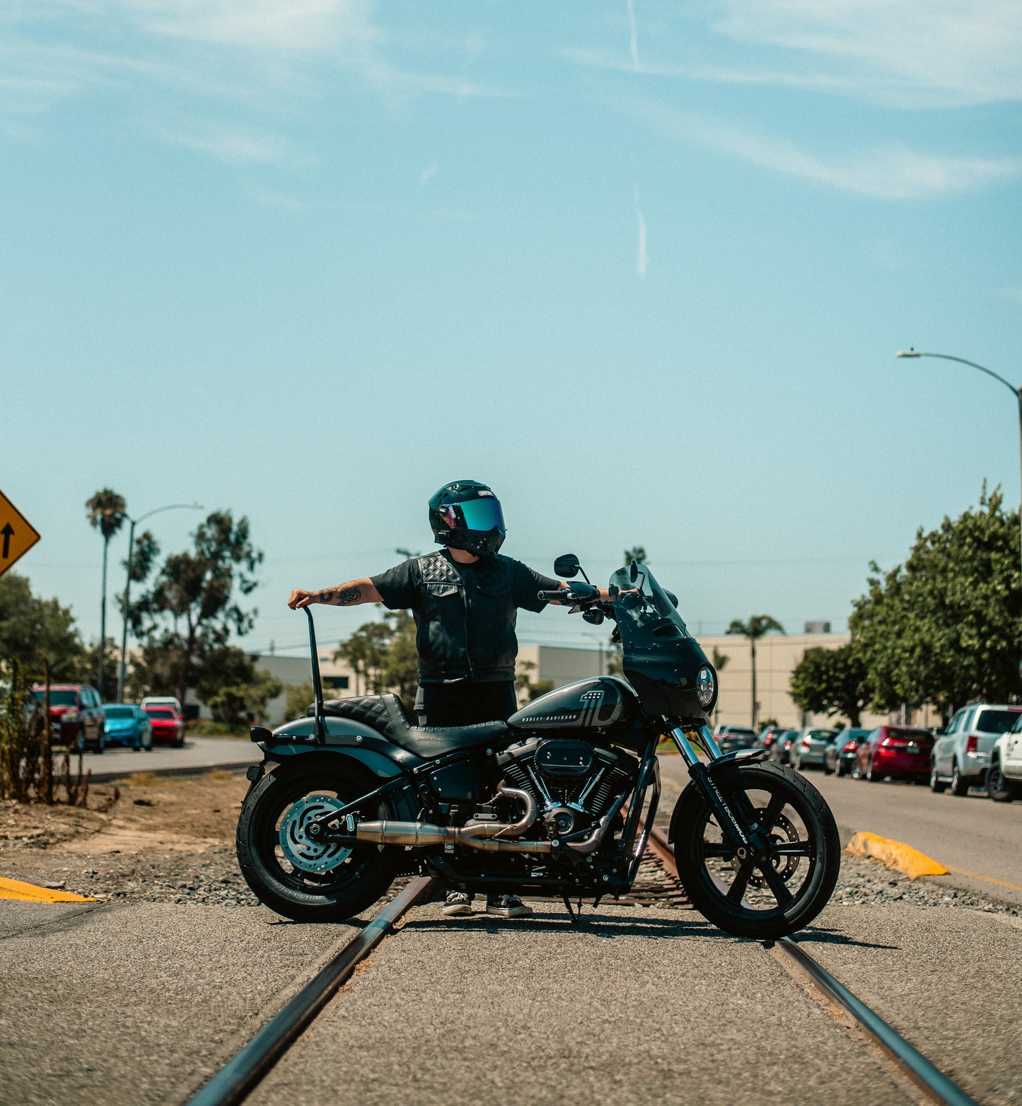 GRIMS PULLBACK RISER & 1 1/4" MOTO BAR COMBINATION KIT FOR 2018-2024 STREET BOB