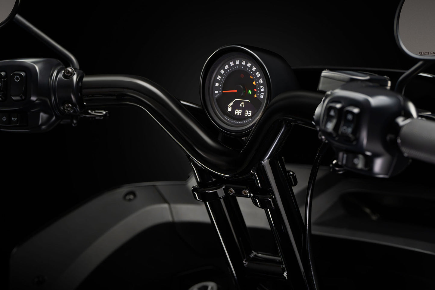 Big Daddy 1.5 MX-V Bars with Round Gauge Relocation Mount for 2025-2026 LOW RIDER ST
