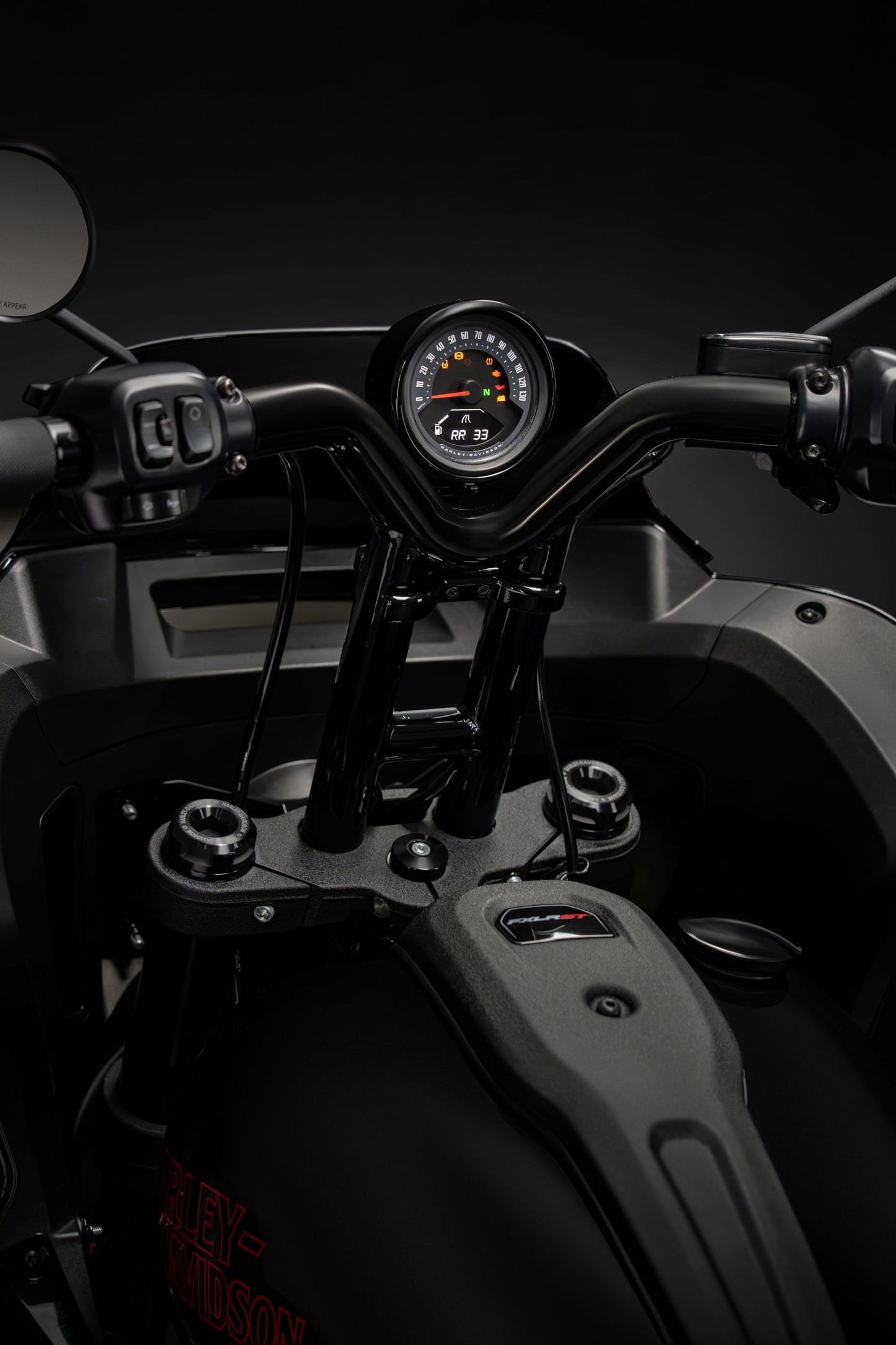 Big Daddy 1.5 MX-V Bars with Round Gauge Relocation Mount for 2025-2026 LOW RIDER S