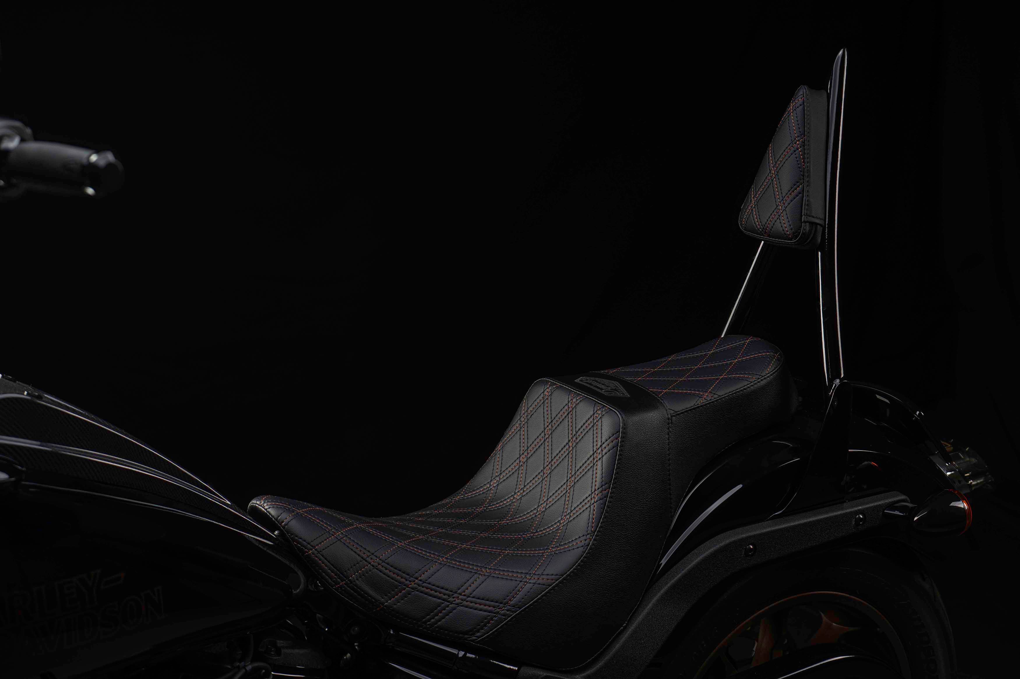 Triple_Diamond_Copper_Seat_Com